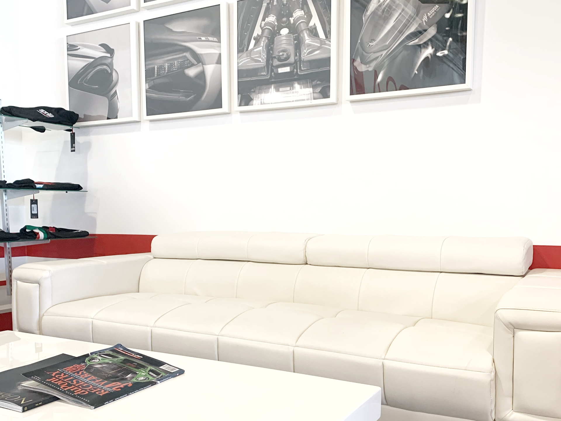 ROSSO CORSA SHOWROOM